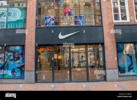 nike kalverstraat|nike store amsterdam.